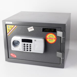 خزانة فولاذية